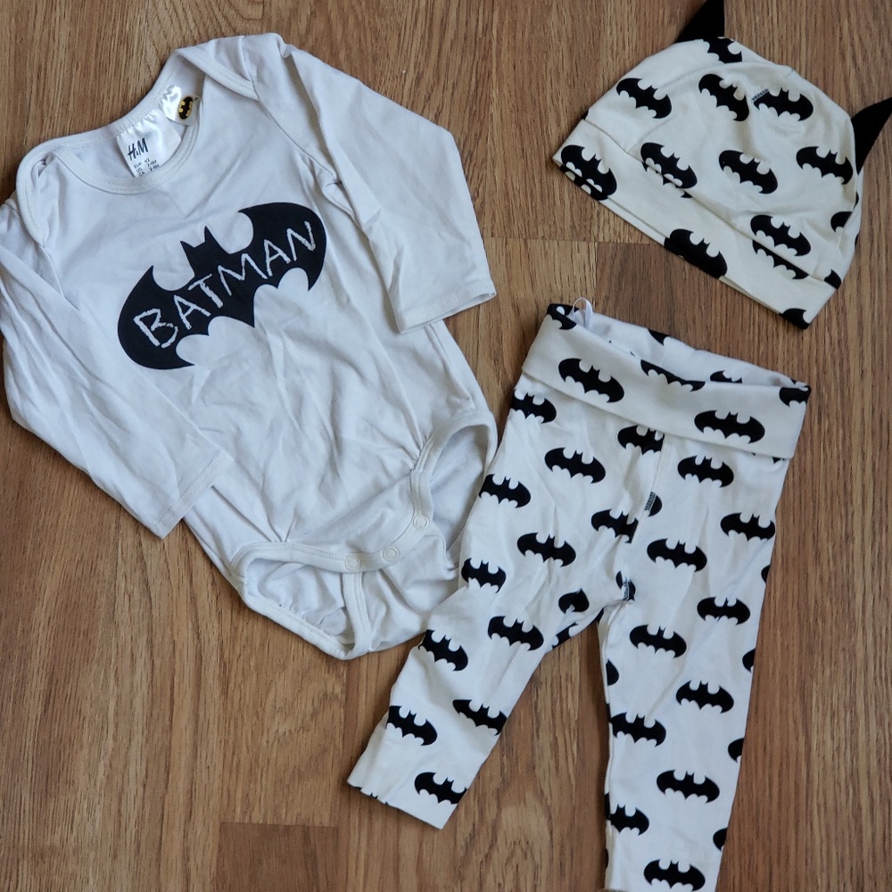 H&M  BATMAN OUTFIT